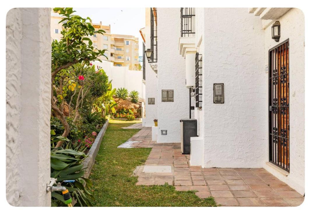 La Casa En La Carihuela Playa A 4 Minutos A Pie Vila Torremolinos Exterior foto