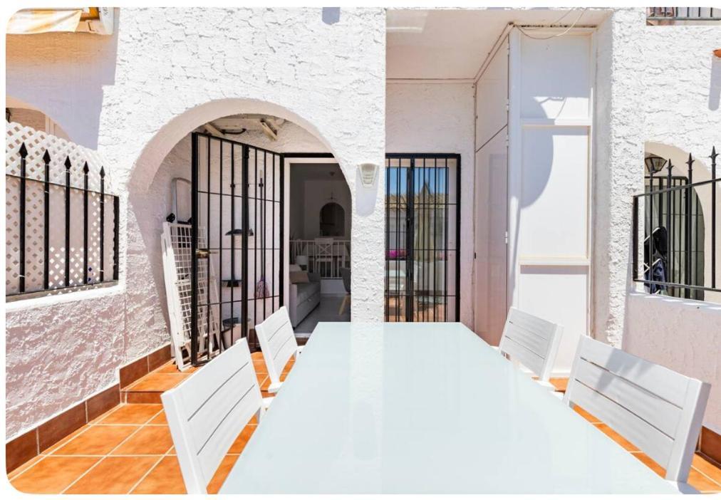 La Casa En La Carihuela Playa A 4 Minutos A Pie Vila Torremolinos Exterior foto