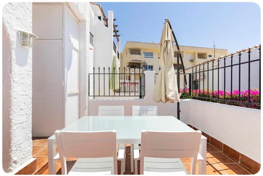 La Casa En La Carihuela Playa A 4 Minutos A Pie Vila Torremolinos Exterior foto